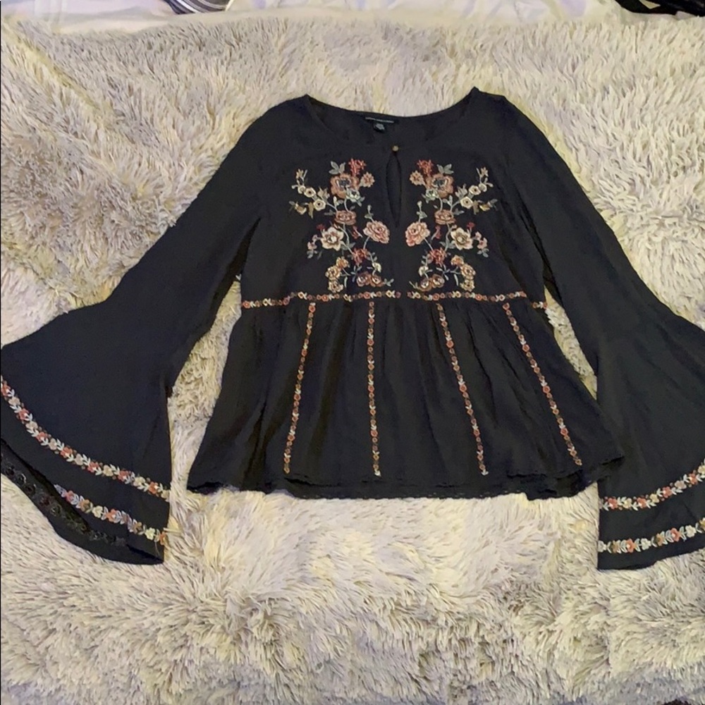 American Eagle Outfitters Flowy Top